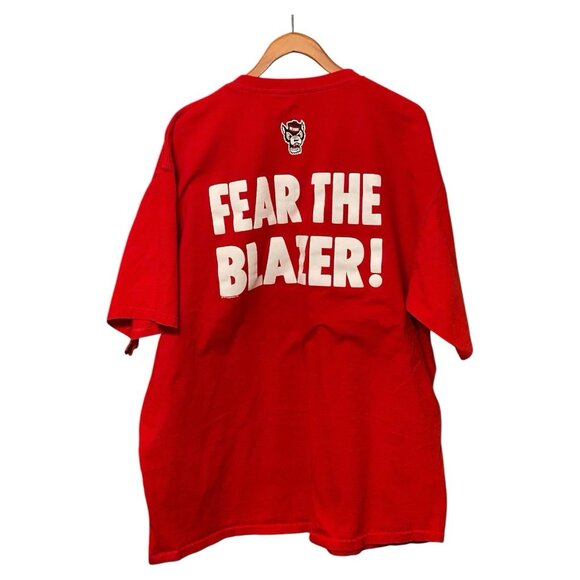 North Carolina State Wolfpack Red S/S Blazer T-Shirt Men's Size 2X Majestic NCAA - Picture 2 of 13